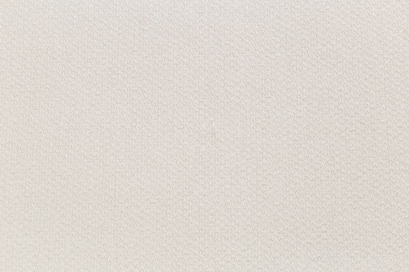 бежевые обои для базового интерьера